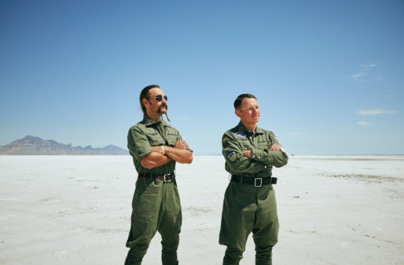 Документальный фильм "Соль из Бонневиля" рассказывает о Максе и Назаре, которые имеют цель побить мировой рекорд скорости в соляной пустыне Бонневиль в американском штате Юта. Премьера ленты состоится на фестивале Docudays UA. Проходит в формате онлайн с 26 марта по 4 апреля
