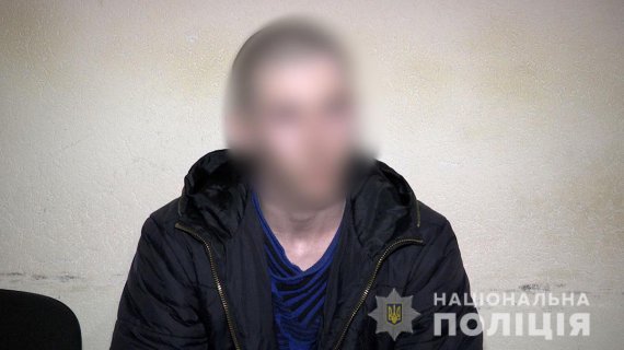 У Слов'янську затримали чоловіка, який пограбував  пункт прийому металобрухту і поранив із автомата  працівника