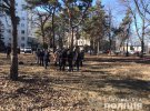 У Харкові   в парку неподалік  однієї з міських лікарень під листям знайшли тіло немовляти