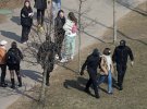В Беларуси силовики продолжают арестовывать людей