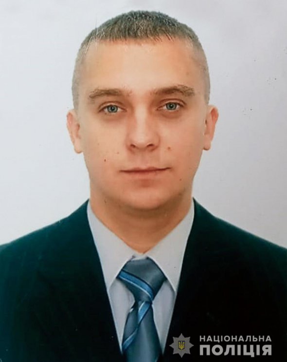 На Буковині   розшукують  33-річного Олександра   Фельдічука. Поїхав у справах на мікроавтобусі  Volkswagen T4  та не повернувся
