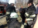 В Хмельницкой области 5-летняя девочка и ее мать упали в 17-метровый колодец. Обе остались живы