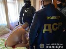 У Харкові поліція повідомила про підозру чотирьом зловмисникам, які катували чоловіка