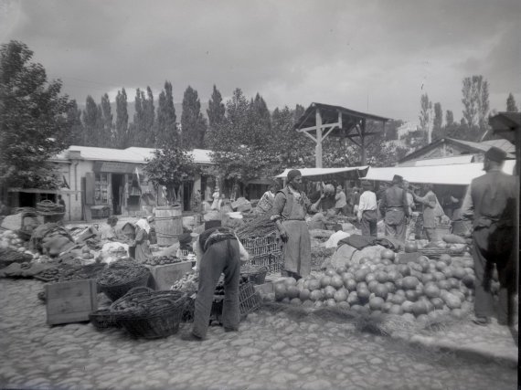 Якою була Ялта, її мешканці та відвідувачі 120 років тому