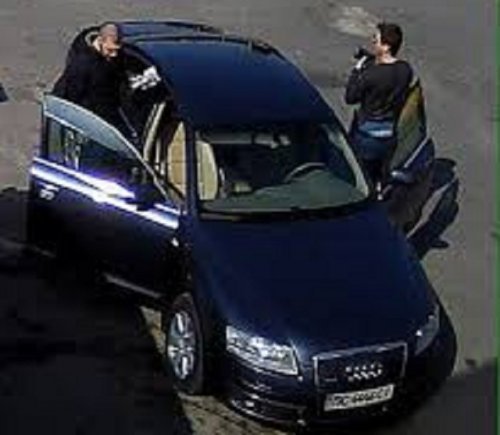Автомобиль Тараса Познякова последний  раз видели на автозаправке. В 30 км от Киева съехал в лес и исчез