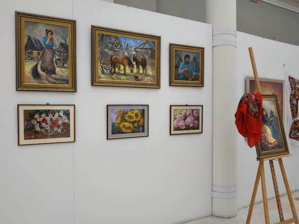 Выставка «Краски ромской души» Тиберия Йонаша и его учеников состоялась в Национальном музее Тараса Шевченко в Киеве с 4 по 15 ноября 2020 г. 