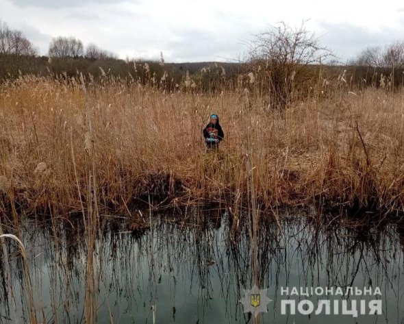 Матвія разом із 12-річним братом виховують мати й баба. Батько помер. Додому брати не повернуться через неналежні умови проживання, за рішенням комісії