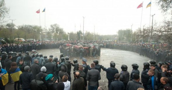 14 квітня 2014-го в Запоріжжі місцеві жителі прогнали проросійських диверсантів та зупинили "рускій мір" в своєму місті