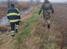 В селе Раговка в Киевской области пропал 2-летний Богдан Униченко. Его ищут около 200 человек, задействовали аэроразведку