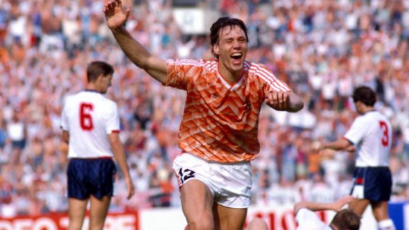 Марко Ван Бастен забил Англии трижды. Фото: Globallookpress