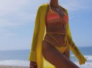 "Ангел" Victoria's Secret и бразильская модель Жизель Оливейра в ярком бикини устроила пляжную фотосессию