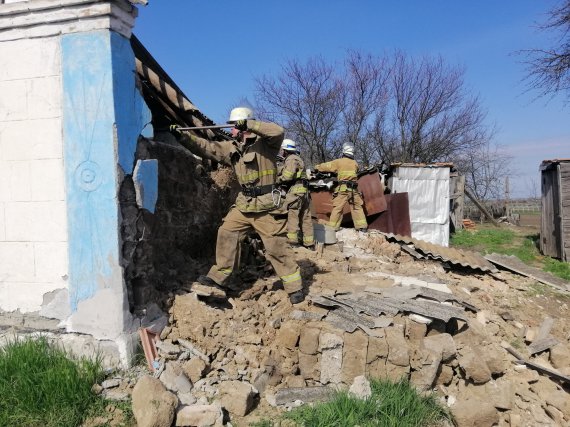 У Пологах  вибух  газоповітряної суміші зруйнував будинок. Травмувався власник