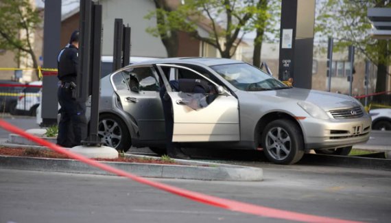 У Чикаго чоловіка з 7-річною донькою розстріляли в авто біля McDonald's.   Дівчинка не вижила