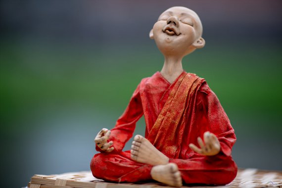 Пошиття ляльки приблизно займає у майстрині тиждень, все залежить від матеріалів.