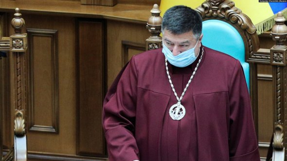 Тупицький працює в Конституційному суді з травня 2013 року. У вересні 2019-го його обрали головою суду
