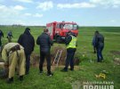 Тіла трьох чоловіків та жінки виявили  в занедбаному колодязі   на Одещині.  Загиблі  – місцеві жителі у віці від 23 до 35 років