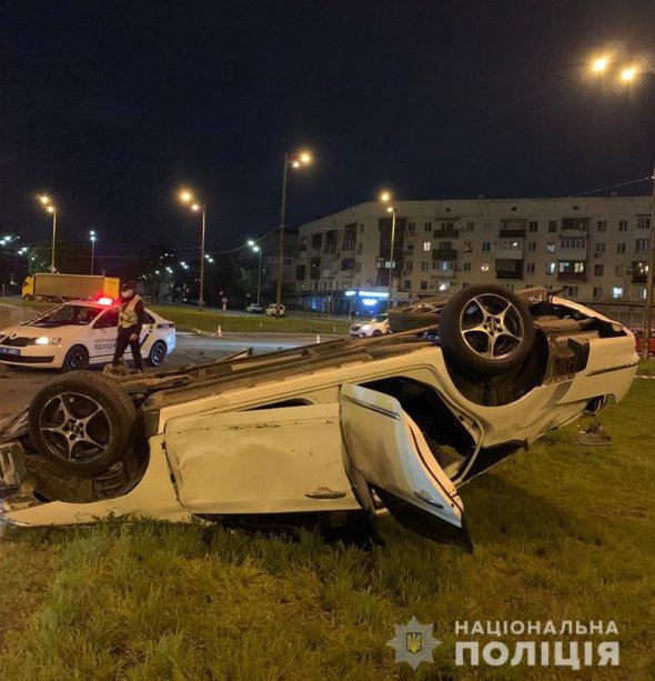 Водитель с места аварии скрылся. его разыскивают