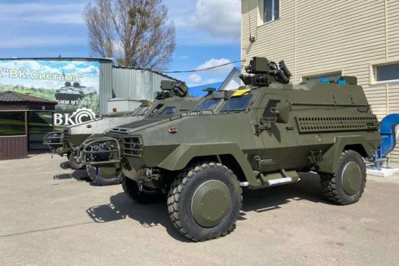 Украинская армия получила новые бронированные автомобили. Фото: glavcom.ua