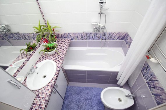 Ремонт ванної кімнати: як вибрати плитку для хрущовки