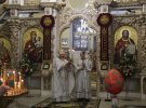От время праздничной пасхальной службы священники сообщают верующим, что Христос воскрес