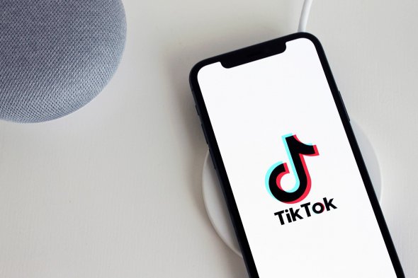 Для розкрутки в TikTok треба знімати багато відео кожного дня.