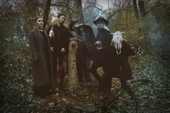 Дарк-кантри группа Zwyntar на съемках клипа "Кажани".