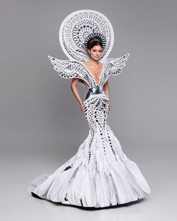 "Мисс Украина Вселенная"-2020 Елизавета Ястремская отправилась в Майами