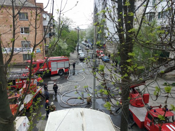 У пожежі в офісній будівлі на вул. Бевза у Вінниці загинула жінка. Причини займання встановлюють