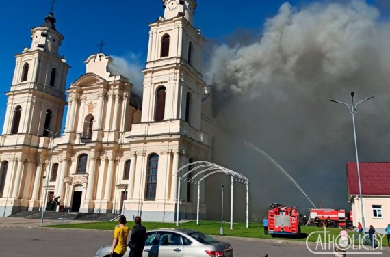 В Беларуси сгорел католический костел.