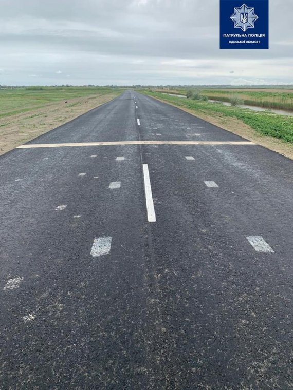 На Одещині чамовільно наніс дорожню розмітку, щоб організувати перегони