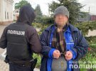 У Києві 39-річний чоловік вбив і розчленував 64-річну матір. Фрагменти тіла жінки знайшли в квартирі. Решту - син закопав у лісі
