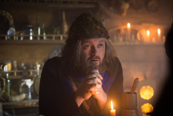 Михаил Хома, также известный как певец Дзидзьо, в комедии "Дон Жуан из Жашкова" играет знахаря.