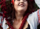 З дитинства Марина Максимів (сценічне ім’я Доцька) на кожне свято чи до церкви обов’язково вдягала вишиванку. Зараз у гардеробі співачки їх близько 30.