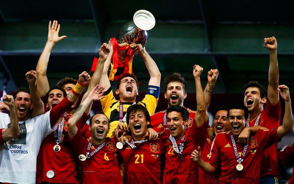 Испанцы не знали, что впереди у них много побед. Фото: Reuters