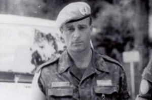 30 мая от тяжелой формы Covid-19 умер полковник Николай Верхогляд. Он был командующим украинского миротворческого контингента в мусульманском анклаве Жепа во время войны в Боснии