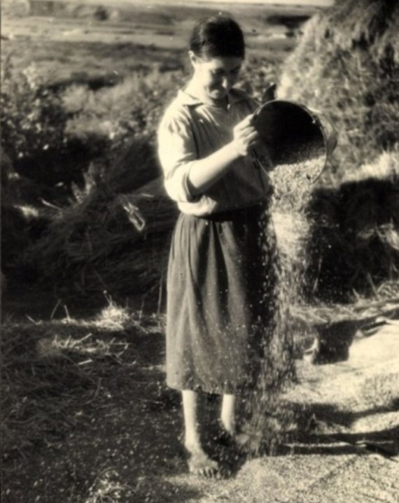 Показали старовинні фото українських селянок