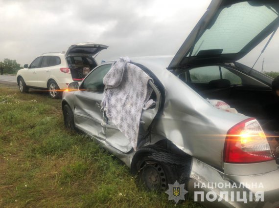 На Херсонщині зіткнулися  п'ять авто. Постраждали восьмеро людей. Шестеро з них - діти