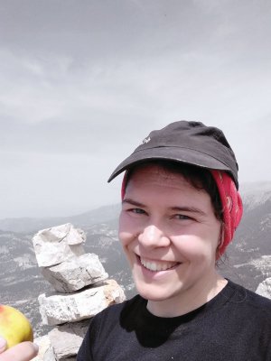 Останнє фото одеситка Яна Кривошея зробила на скелі Геїк Сіврісі в Туреччині. Під час спуску з вершини загинула