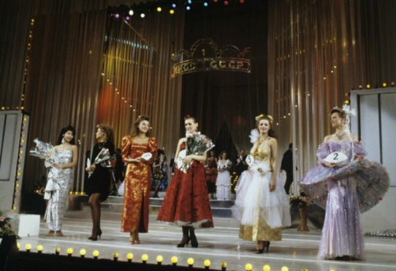 Участницы конкурсов красоты «Московская красавица-88» и «Мисс СССР -1989» демонстрировали свою натуральную красоту без силикона и ботокса.