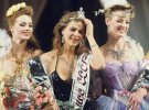 «Мисс СССР -1989» стала московская школьница 17-летняя Юлия Суханова