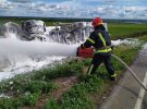 Поблизу Курахово на Донеччині водій вантажівки зі стисненим киснем не впорався з керуванням