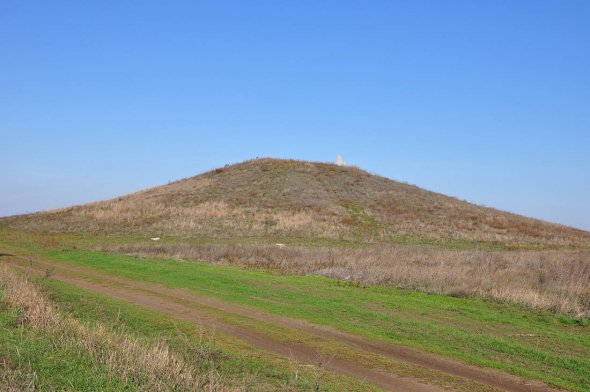 Курган Куляб-могила.