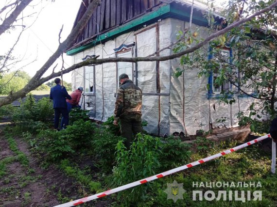 На Житомирщині серед ночі розстріляли подружжя. Чоловік загинув, жінка в реанміації