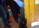 На Житомирщине задержали подозреваемого в расстреле супругов в селе Грубское. Дома у него изъяли оружие и боеприпасы
