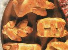 На Вознесіння українці пекли ритуальне печиво у вигляді ”драбинок” та ”світового дерева”. Вірили, що їх використовує Ісус Христос для підйому на небеса