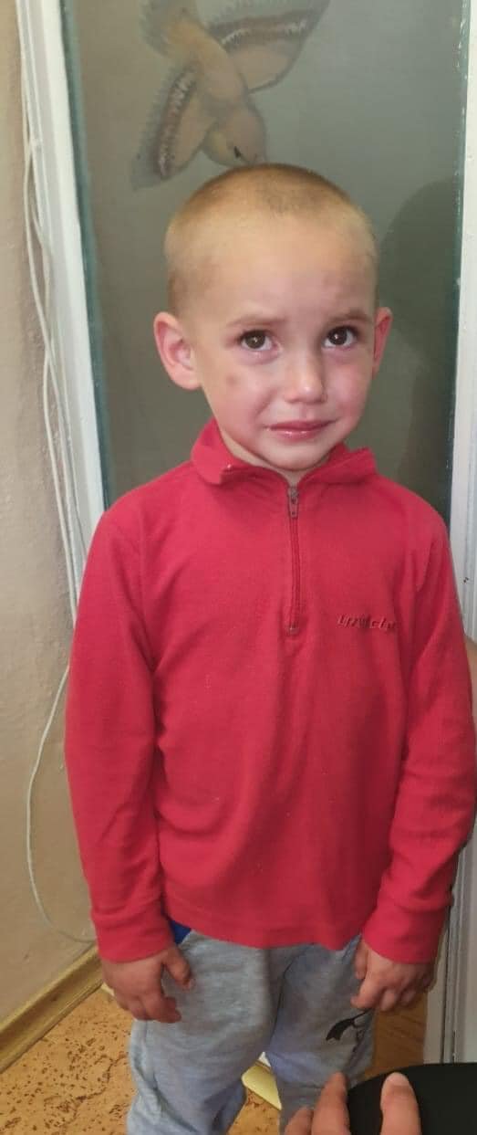 Херсонские полицейские в течение суток нашли родных 4-летнего мальчика, которого мачеха самого оставила на автовокзале
