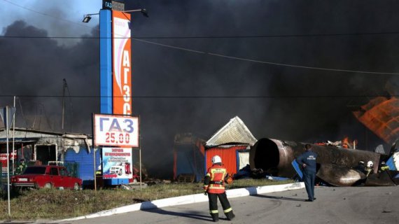 В Новосибирске взорвалась АЗС.