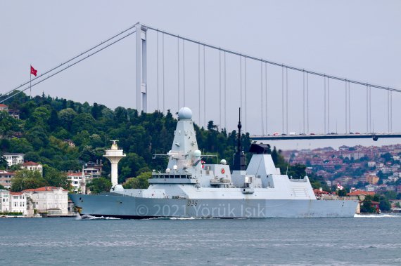 Есмінці НАТО прибули в Чорне море.