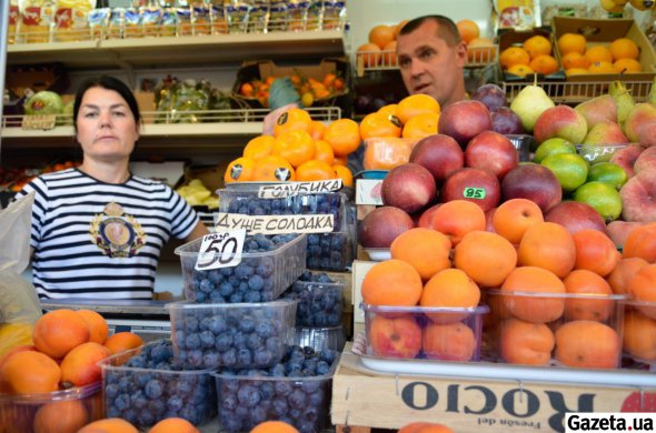 На рынке в Полтаве голубику продают по 50 гривен за 100 грамм