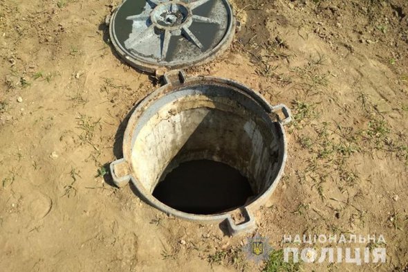 В Тернопольской области на территории одного из аграрных предприятий в канализационном коллекторе погибли двое мужчин